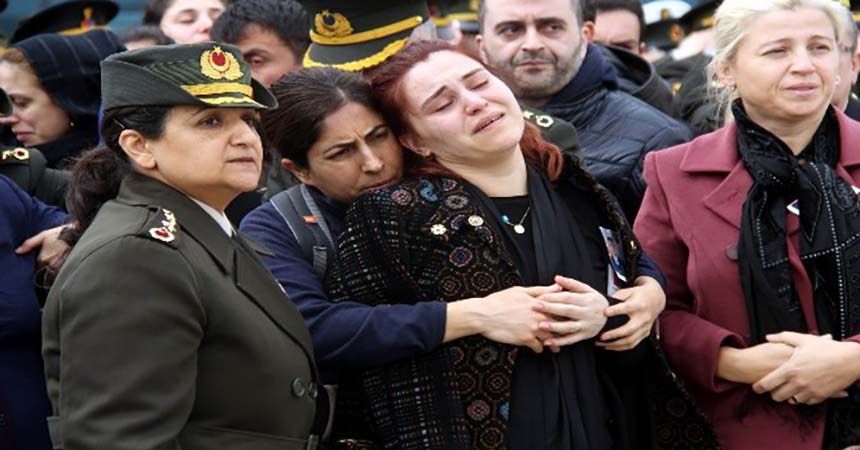 Şehit Üsteğmen kendini feda etmiş