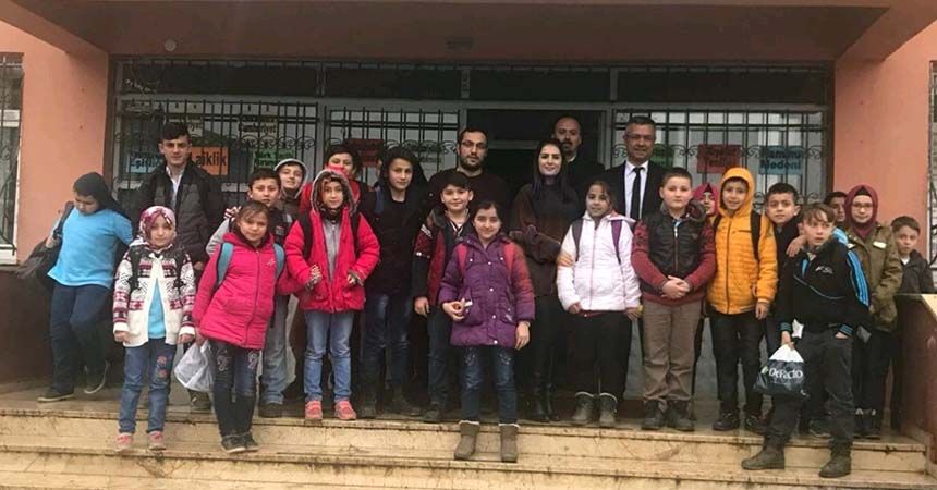 Liv Hospital'dan çocuklara hediye kitap