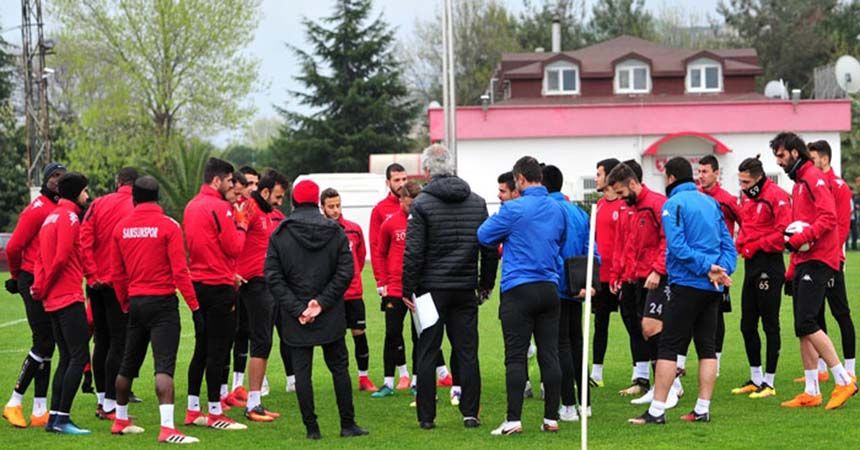 Adanaspor'la kritik randevu