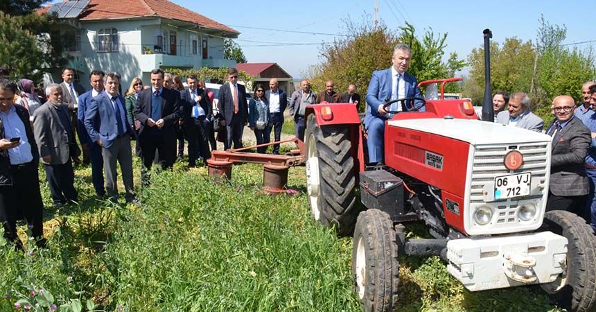 Başkan Topaloğlu ekim yaptı