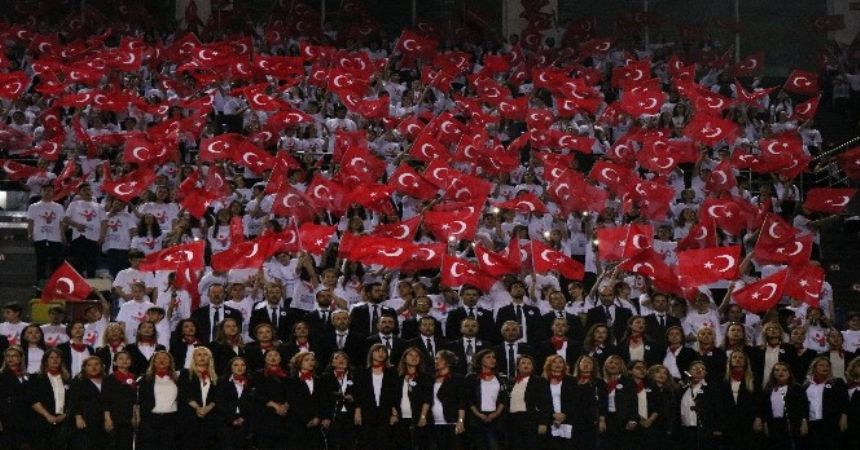 1919 öğrenci konser verdi