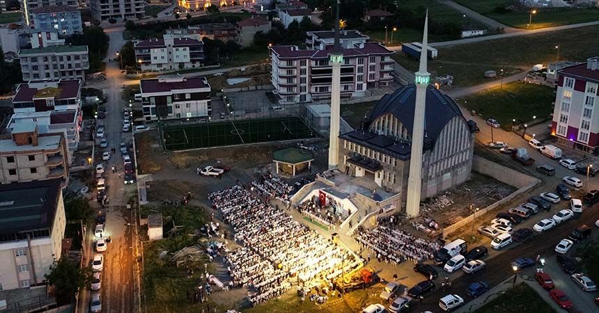 Atakum, mahalle iftarlarında buluşuyor
