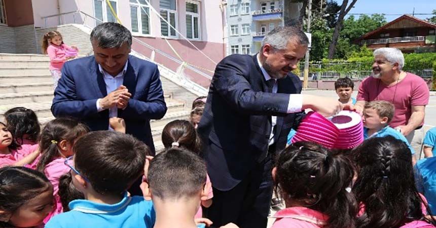 Öğrencilere sele sepet top kandil