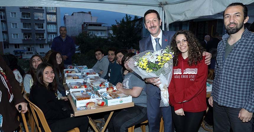 Komşu iftarları amacına ulaşıyor