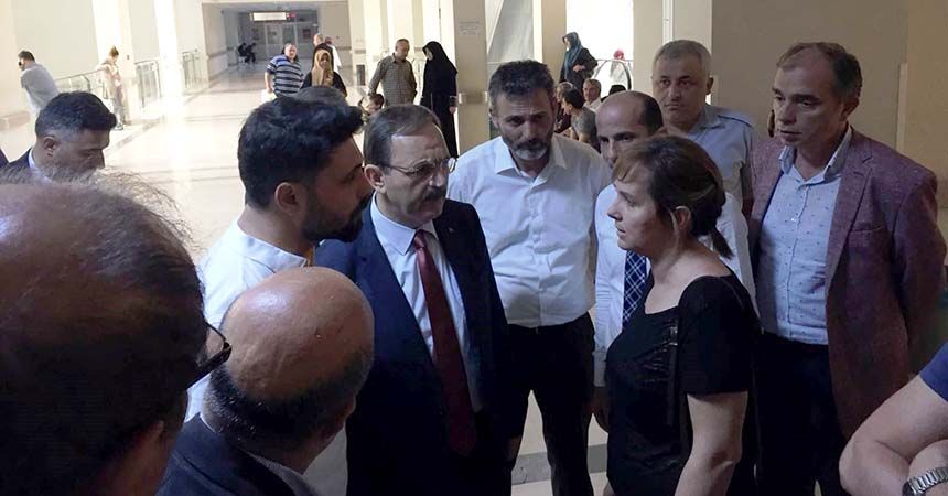 Şahin, kaza geçiren İYİ Partilileri ziyaret etti