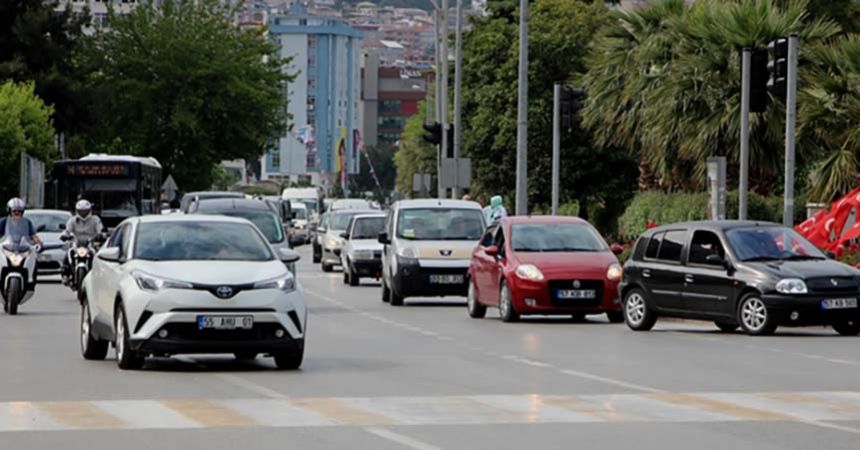Motorlu taşıt sayısı bir yılda 19 bin 633 arttı