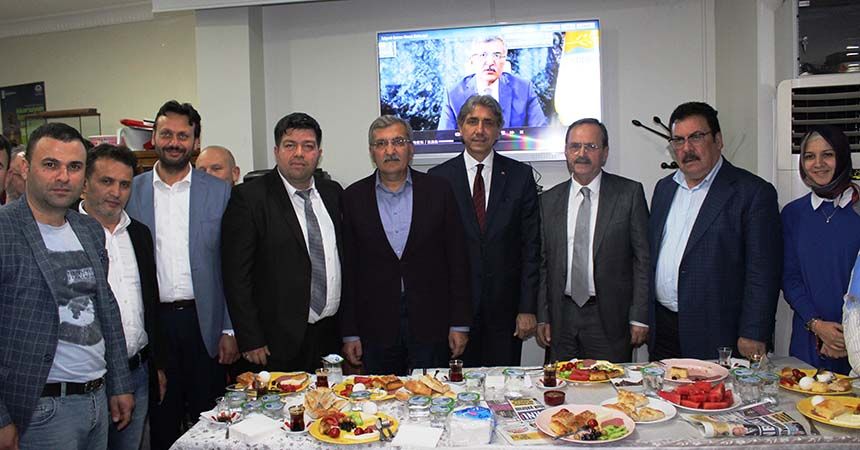 Şahin, İstanbul'da Samsunlularla buluştu