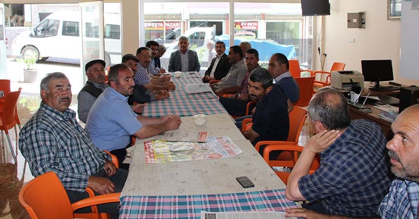 Muhtarlardan ihtiyaç sahiplerine yardım