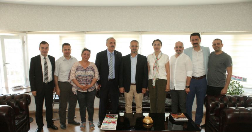 Güçlü basının temeli yerel basındır