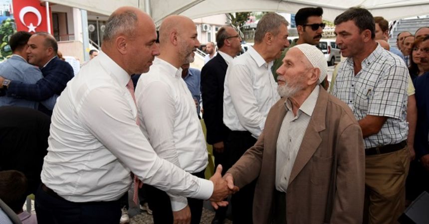 Tekekköy'de geleneksel bayramlaşma