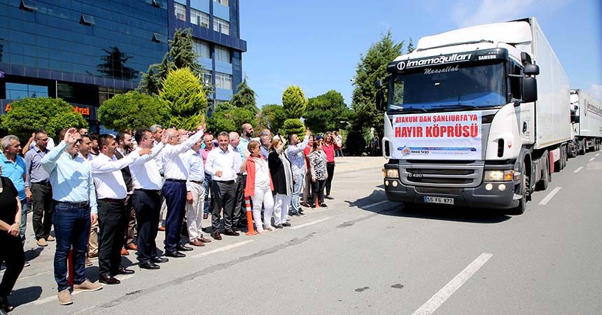 Atakum'dan çadır kentlere yardım