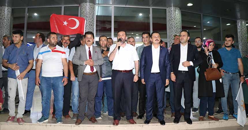 Sarıcaoğlu'ndan yüzde 74 teşekkürü