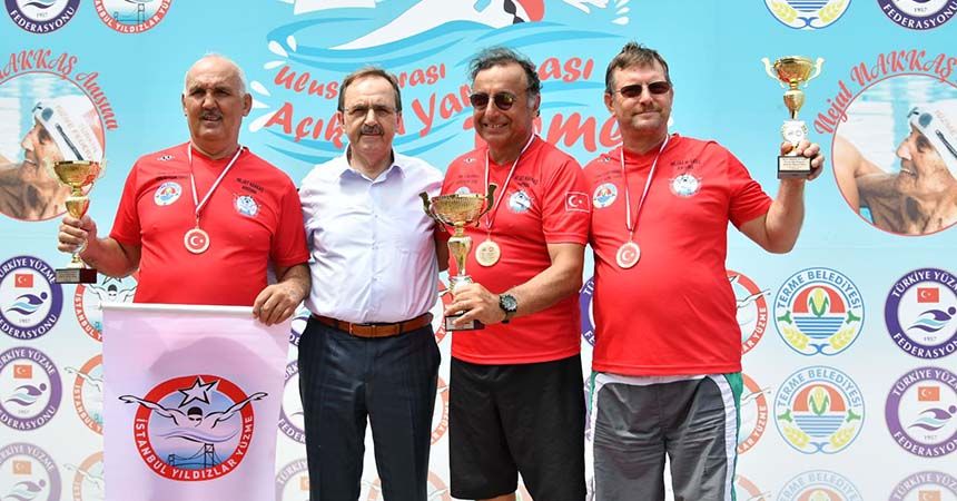 Terme'de açık su yarışmaları yapıldı