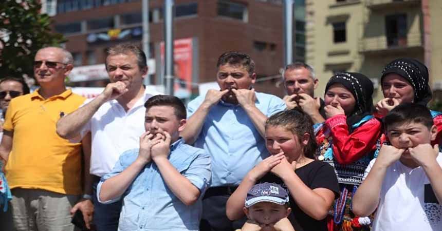 Kuş dili bundan böyle 'ıslık dili' olacak