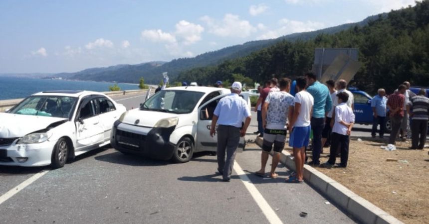 Çamgölü'nde kaza:8 yaralı