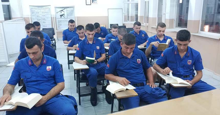 Okuma etkinliğine Jandarma desteği