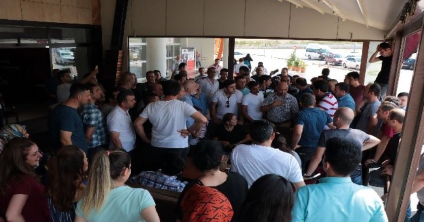 Makro'da isyan!