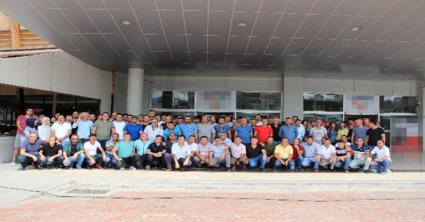 Makro'da isyan sürüyor