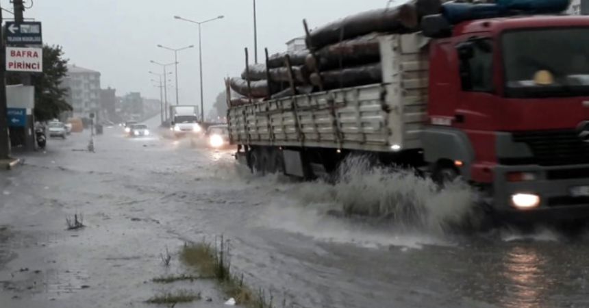 Sokaklar göl gibi!