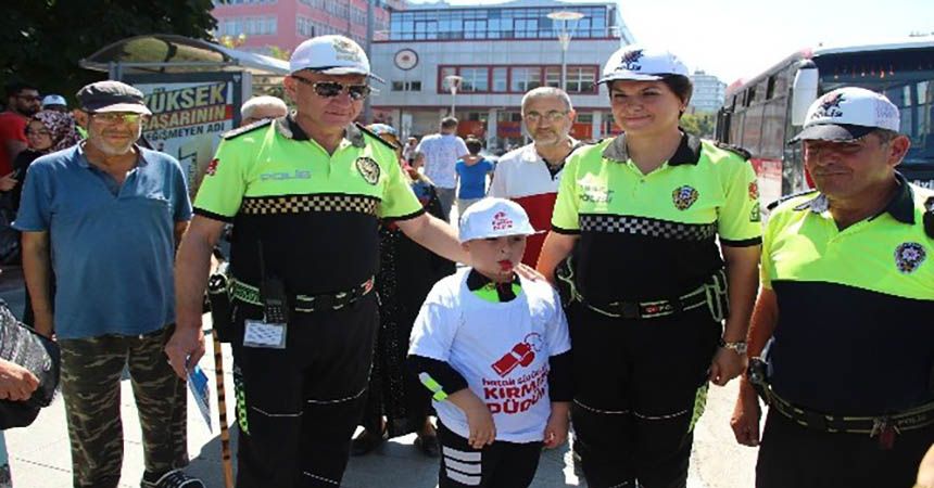 Hatalı sürücüye 'kırmızı düdük'