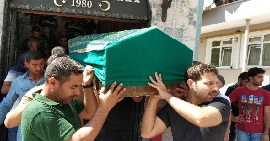Körebe oynarken 4. kattan düştü