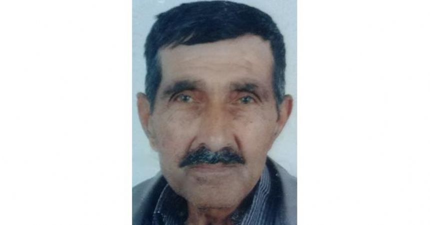 Eşinden ayrı kalamadı!