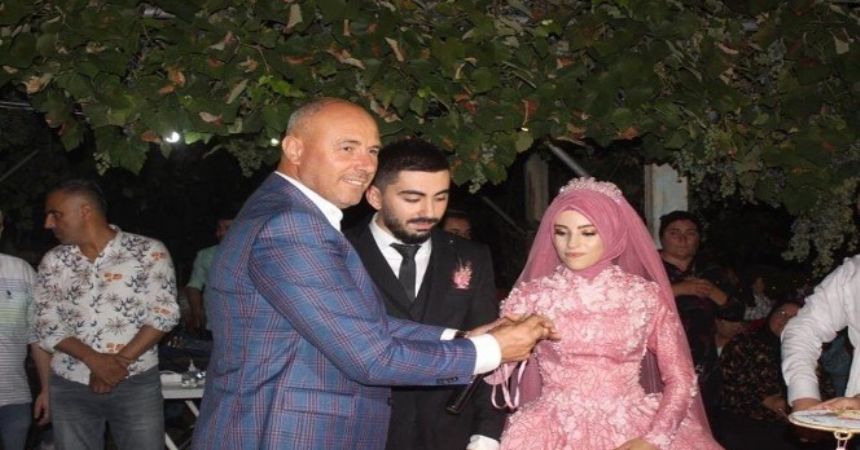 Togar, dur durak bilmiyor
