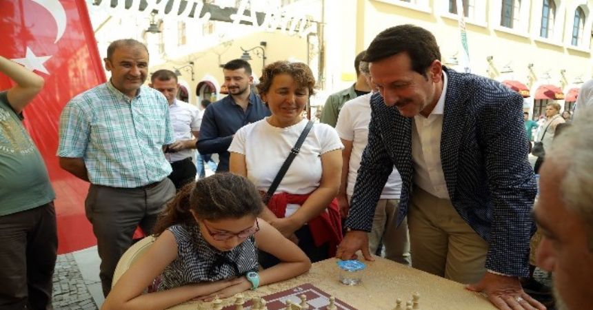Sokakta satranç var!