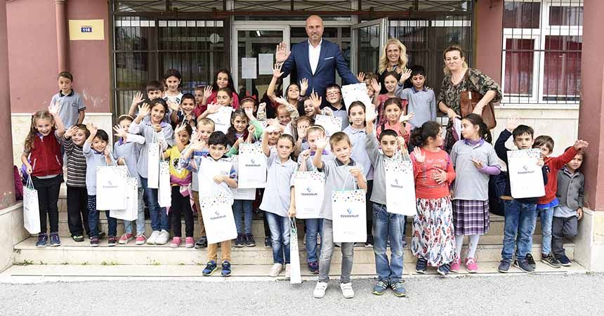 Başkan Togar öğrencilerin yanında