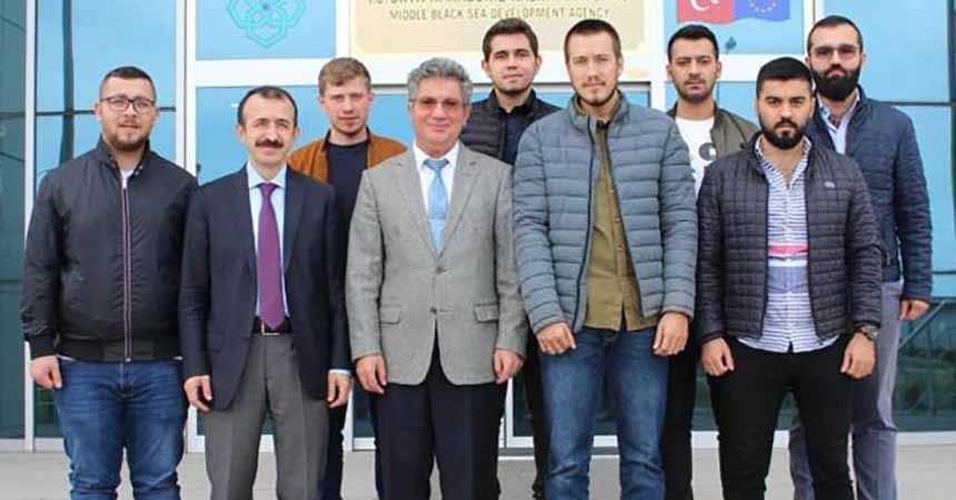 Genç MÜSİAD'dan 'ortak akıl' turu Genç MÜSİAD'dan 'ortak akıl' turu