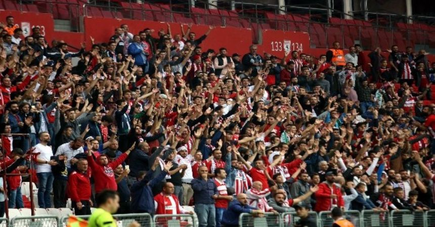 Tribünde rekor bekleniyor