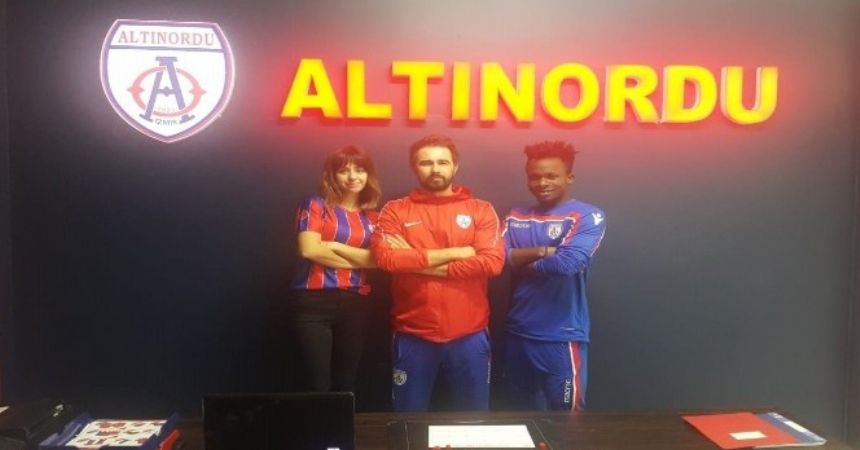 Altınordu Samsun'a futbol okulu açtı