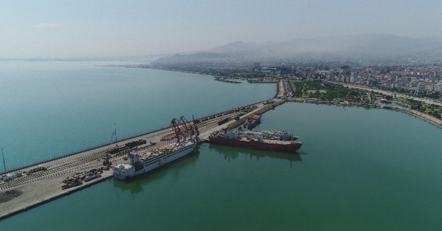 İhracat arttı, ithalat azaldı