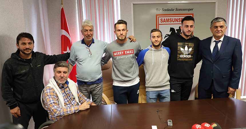 5 futbolcu sözleşme yeniledi