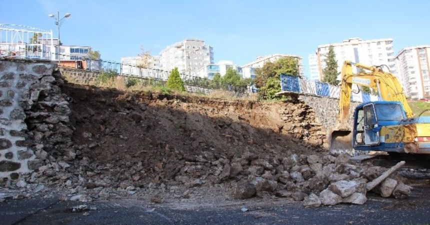 Çökmenin sebebi tuvalet çukuru