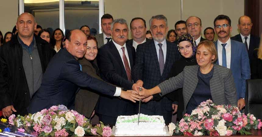 OMÜ Vakfı öğretmenlerinden anlamlı kutlama