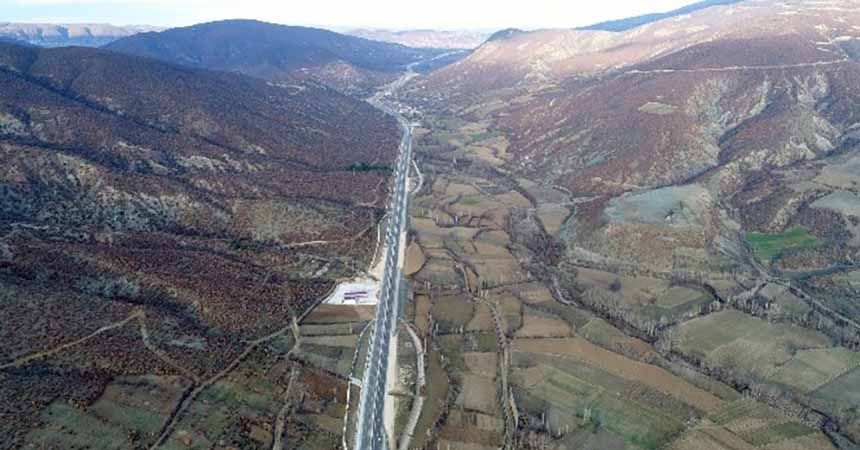 Karayolları 7. Bölge'nin 11 projesi devam ediyor