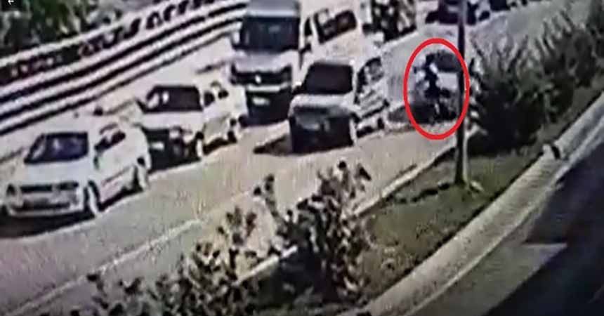 Genç kadının hayatını kaybettiği kaza kamerada