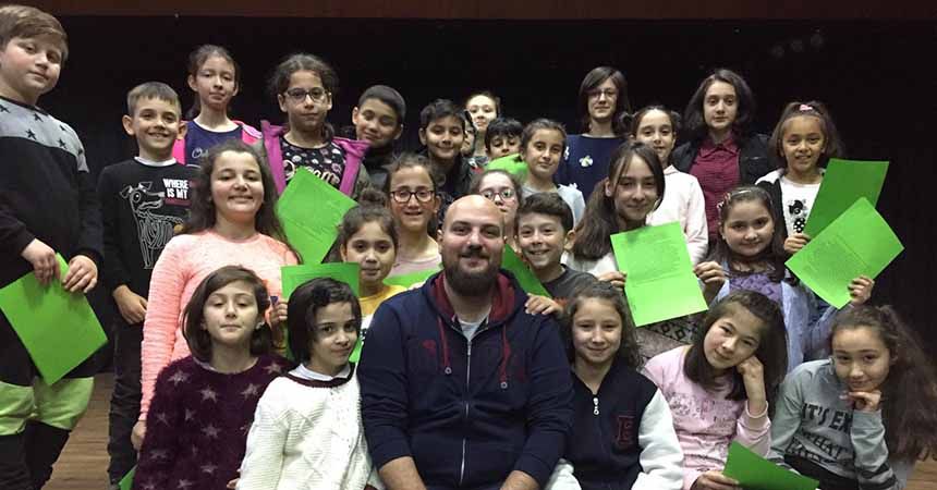 Geleceğin tiyatrocuları Canik'te yetişiyor