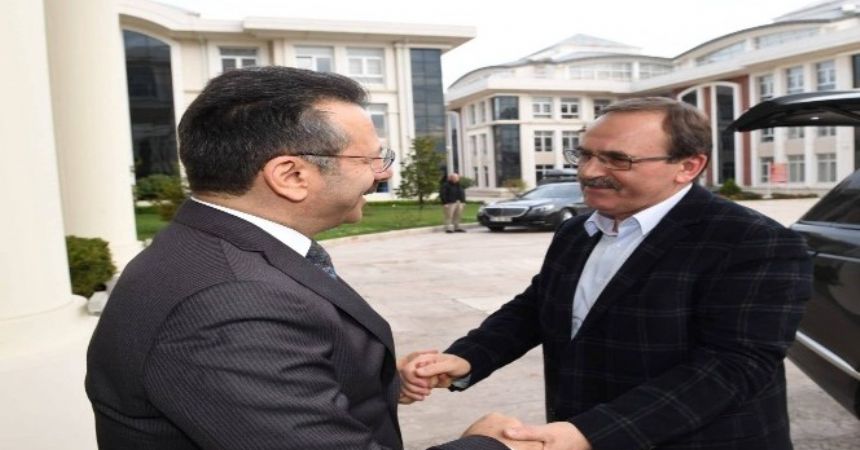 Deplasmana giderken Aksoy'u unutmadı