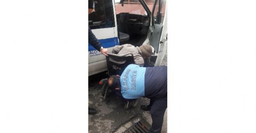 Engelliye zabıta yetişti Engelliye zabıta yetişti