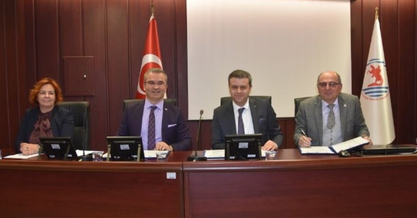 Deltada ders zamanı Deltada ders zamanı