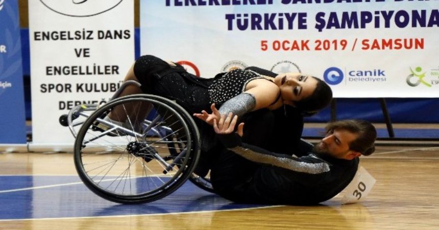 Tekerlekli sandalyede dans