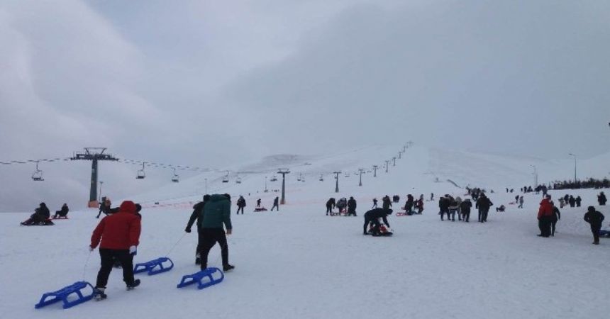 Akdağ'da kayak keyfi