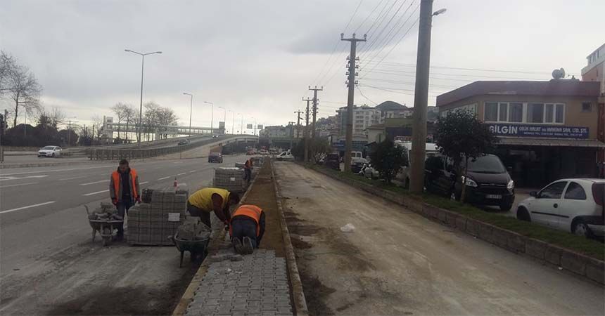 Büyükşehir'den ilçelerde su ve yol hamlesi Büyükşehir'den ilçelerde su ve yol hamlesi