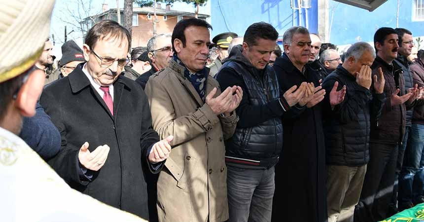 Servet Yörük Paşa, ablasını kaybetti Servet Yörük Paşa, ablasını kaybetti