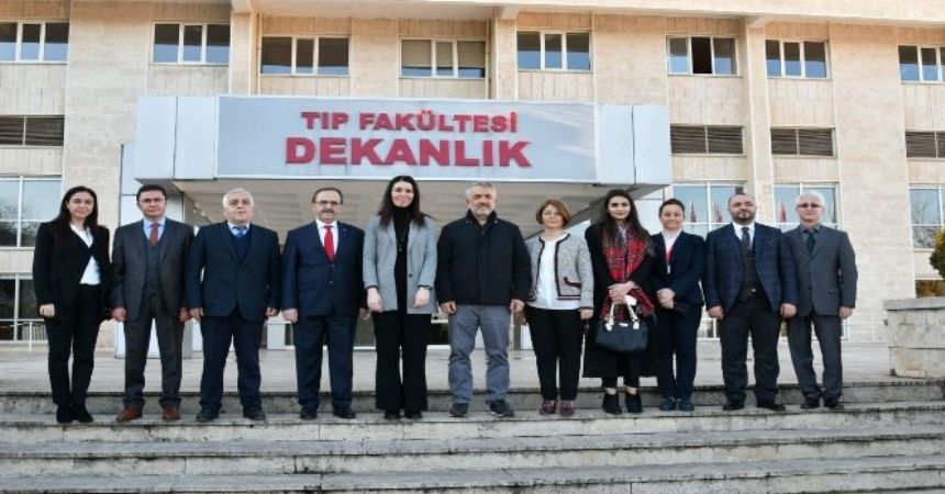 Minik hastalara moral