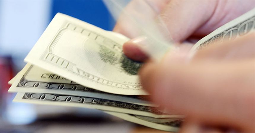 Dolar 5.20'nin altına indi Dolar 5.20'nin altına indi