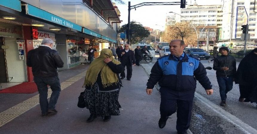 Dilenmekten bıkmadılar! 