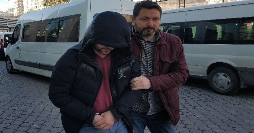Kokaini arabanın camından attılar